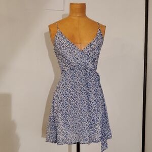 Le Lis White and Blue Patterned Mini Dress